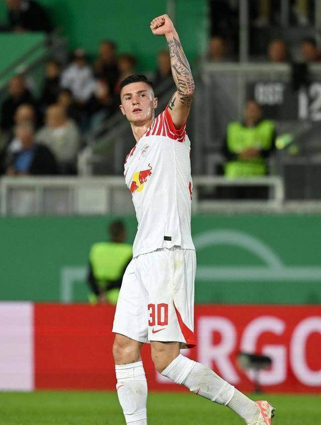 霍伊伦德和, 分钟比赛, 进球助攻射 霍伊伦德和, 分钟比赛, 进球助攻射